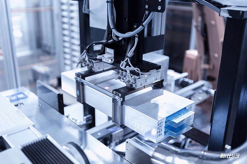 新能源汽車(chē)產(chǎn)業(yè)崛起，磁選設備電池材料除鐵助力電池行業(yè)發(fā)展